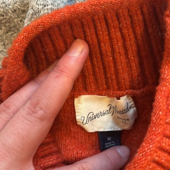 Bundle of 3 Women’s Size Medium Long Sleeve Sweaters - Picture 3 of 10